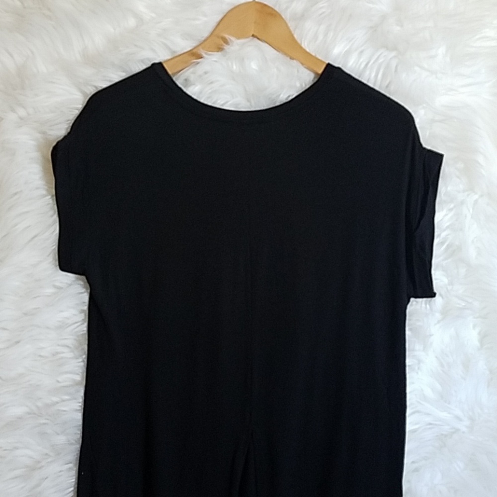 Black Hi-Lo Open Back Tunic Shortsleeve Top - Picture 5 of 7